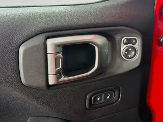 Jeep Wrangler Unlimited 2019 4x4 Sahara 4 puertas SUV