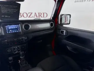Jeep Wrangler Unlimited 2019 4x4 Sahara 4 puertas SUV