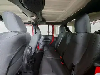 Jeep Wrangler Unlimited 2019 4x4 Sahara 4 puertas SUV