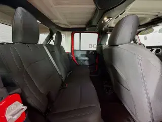 Jeep Wrangler Unlimited 2019 4x4 Sahara 4 puertas SUV