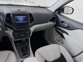 Jeep Cherokee 2020 4x4 Latitude Plus 4 puertas SUV