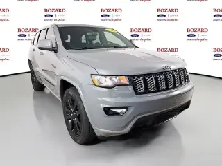 Jeep Grand Cherokee 2019 4x2 Laredo 4 puertas SUV