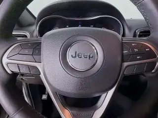 Jeep Grand Cherokee 2019 4x2 Laredo 4 puertas SUV