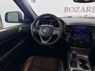 Jeep Grand Cherokee 2019 4x2 Laredo 4 puertas SUV