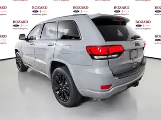 Jeep Grand Cherokee 2019 4x2 Laredo 4 puertas SUV