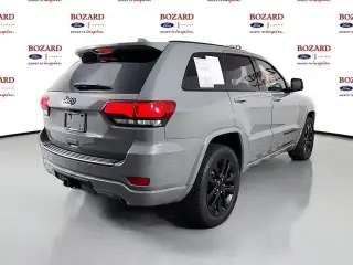 Jeep Grand Cherokee 2019 4x2 Laredo 4 puertas SUV