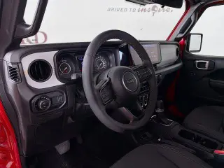 Jeep Gladiator 2024 4x4 Sport 4 puertas Cabina Crew 5.0 pies. SB