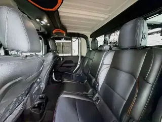 Jeep Gladiator 2020 4x4 Mojave 4 puertas Crew Cab 5.0 pies. SB