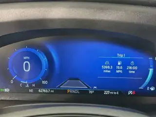 Ford Explorer 2022 AWD Platinum 4 puertas SUV