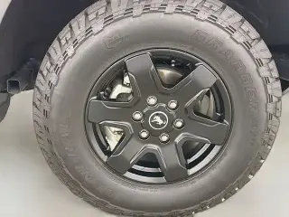 Ford Bronco 2024 4x4 Black Diamond 2 puertas SUV