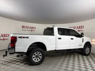 Ford F-250 Super Duty 2022 4x4 XLT Cabina Crew 4 puertas 6.8 ft. SB Pickup