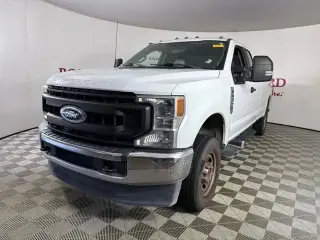 Ford F-250 Super Duty 2022 4x4 XL 4 puertas SuperCab 1.83 m (6.8 pies) Pickup