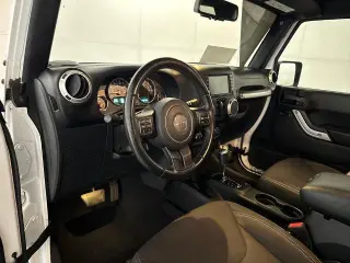 Jeep Wrangler JK 2018 4x4 Sahara 2 puertas SUV