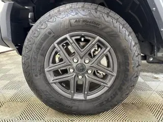 Jeep Wrangler 2025 4x4 Sport 4 puertas SUV