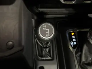Jeep Wrangler 2025 4x4 Sport 4 puertas SUV