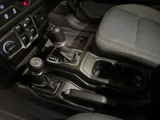 Jeep Wrangler 2025 4x4 Sport 4 puertas SUV
