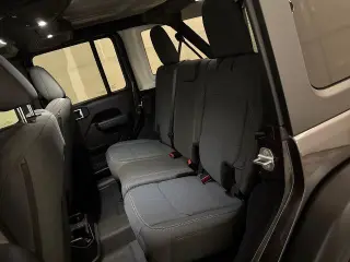 Jeep Wrangler 2025 4x4 Sport 4 puertas SUV