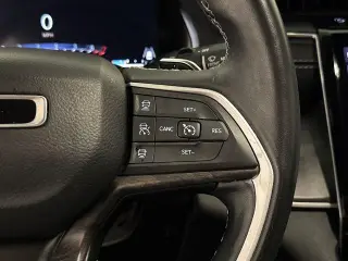 Jeep Grand Cherokee L 2022 4x4 Limited 4 puertas SUV