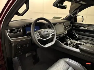 Jeep Wagoneer L 2024 Serie II 4x2 4 puertas SUV