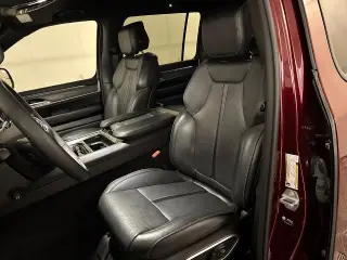 Jeep Wagoneer L 2024 Serie II 4x2 4 puertas SUV