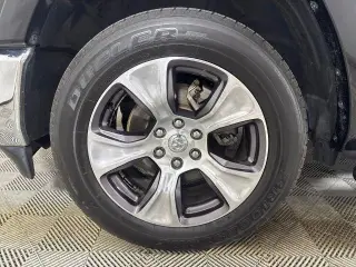 Ram 1500 2019 4x4 Laramie 4 puertas Cabina Crew 5.6 pies. Caja corta Pickup