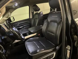 Ram 1500 2019 4x4 Laramie 4 puertas Cabina Crew 5.6 pies. Caja corta Pickup