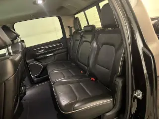 Ram 1500 2019 4x4 Laramie 4 puertas Cabina Crew 5.6 pies. Caja corta Pickup