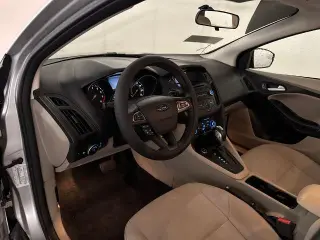 Ford Focus 2015 SE 4 puertas Sedan