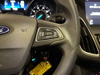 Ford Focus 2017 SEL 4 puertas Hatchback