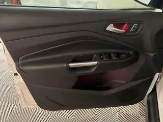 Ford C-MAX Híbrido 2015 SEL 4 puertas Familiar