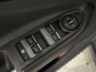 Ford C-MAX Híbrido 2015 SEL 4 puertas Familiar