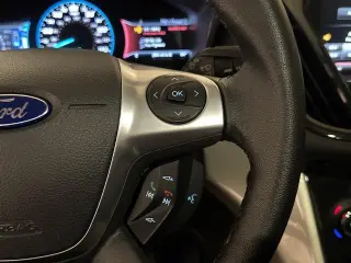 Ford C-MAX Híbrido 2015 SEL 4 puertas Familiar
