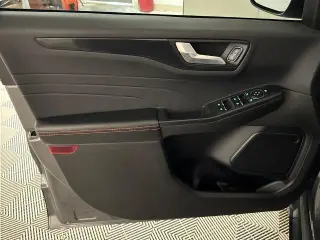 Ford Escape Híbrido 2023 ST-Line 4 puertas SUV