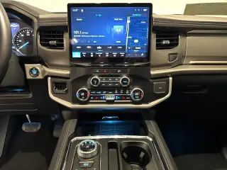 Ford Expedition MAX 2024 4x2 XLT 4 puertas SUV