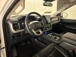 Ford Expedition 2023 4x2 XLT 4 puertas SUV