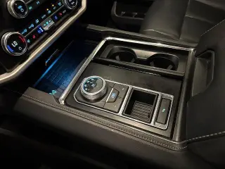 Ford Expedition 2023 4x2 XLT 4 puertas SUV
