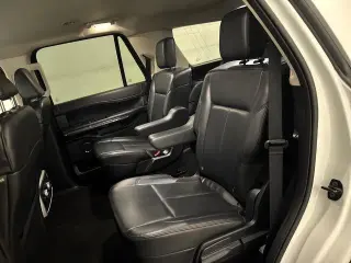 Ford Expedition 2023 4x2 XLT 4 puertas SUV