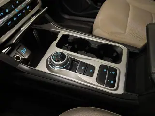 Ford Explorer 2022 XLT 4 puertas SUV