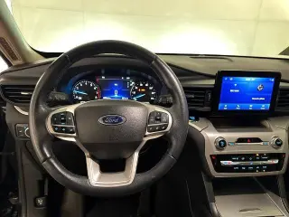Ford Explorer 2022 XLT 4 puertas SUV