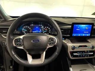 Ford Explorer 2023 XLT 4 puertas SUV