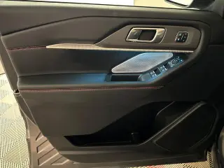Ford Explorer 2025 AWD ST 4 puertas SUV