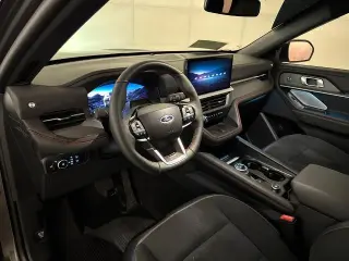 Ford Explorer 2025 AWD ST 4 puertas SUV