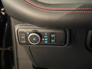 Ford Explorer 2025 AWD ST 4 puertas SUV