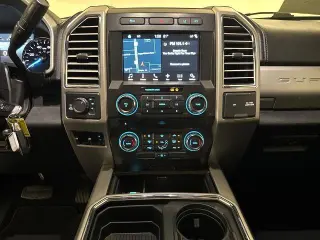 Ford F-250 Super Duty 2017 4x4 Lariat Cabina Crew 4 puertas 6.8 pies. Pickup
