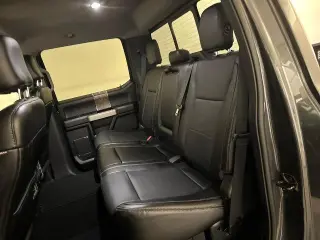 Ford F-250 Super Duty 2017 4x4 Lariat Cabina Crew 4 puertas 6.8 pies. Pickup
