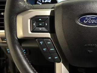 Ford F-250 Super Duty 2018 4x4 Lariat 4 puertas Cabina Crew 6.8 pies. Caja pickup