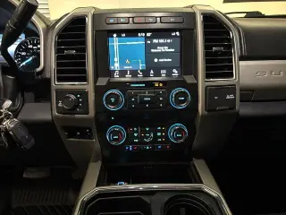 Ford F-250 Super Duty 2018 4x4 Lariat 4 puertas Cabina Crew 6.8 pies. Caja pickup