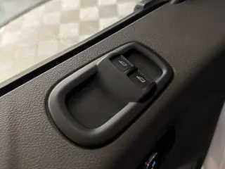 Ford Transit 2025 250 3 puertas LWB Techo Bajo Furgoneta de Carga