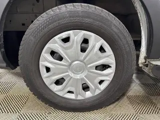 Ford Transit 2025 250 3 puertas LWB Techo Bajo Furgoneta de Carga