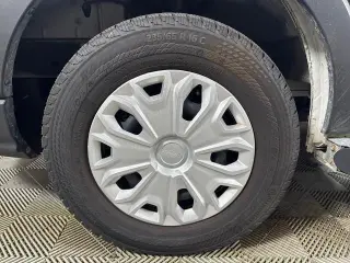Ford Transit 2025 250 3 puertas LWB Techo Bajo Furgón de Carga